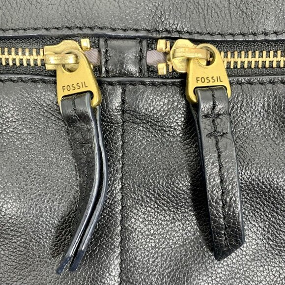 FOSSIL Black Pebble Leather Bag CROSSBODY MESSENGER SADDLE Two ZIP Front - Picture 2 of 16
